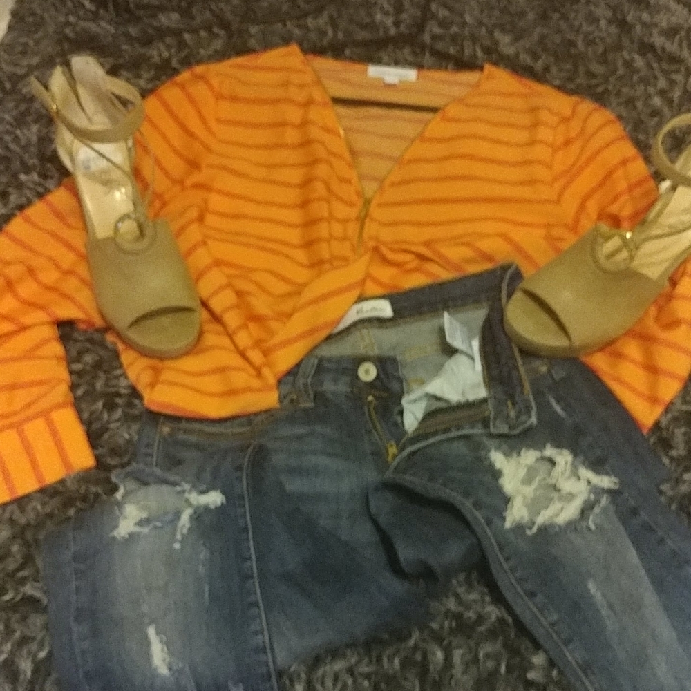 Kan Jan jeans size 5, express blouse, guess clogs